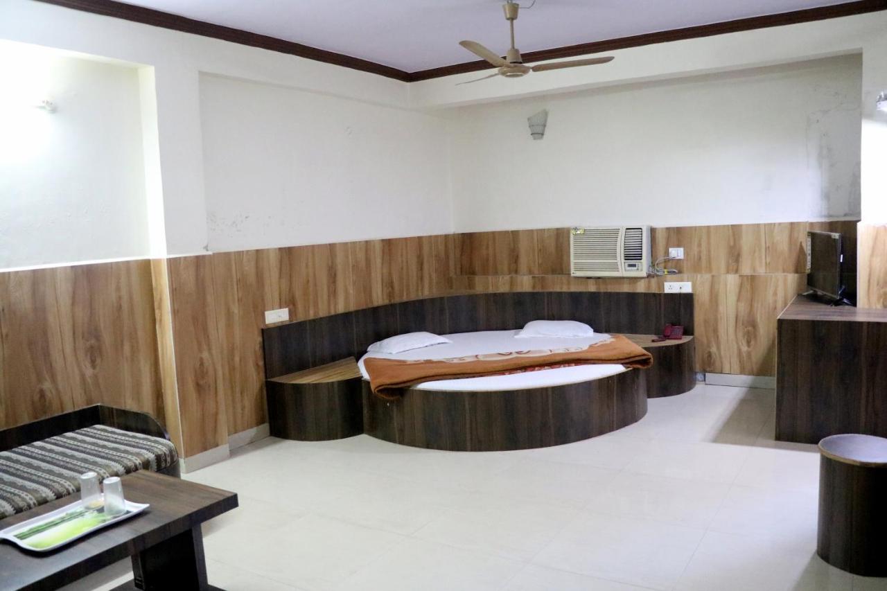 Jain Residency Hotel Pachmarhī Екстериор снимка